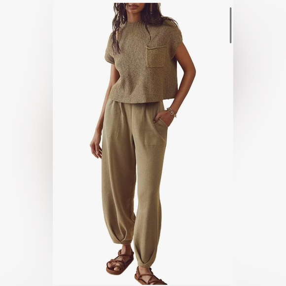 Free People Freya Sweater Set in Curly Willow Combo Size M Khaki - Picture 1 of 7